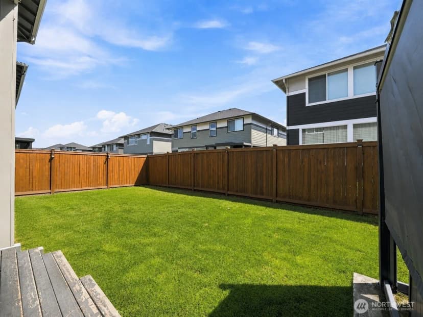 Property photo for 32976 Cedar Avenue Se, Black Diamond photo 19