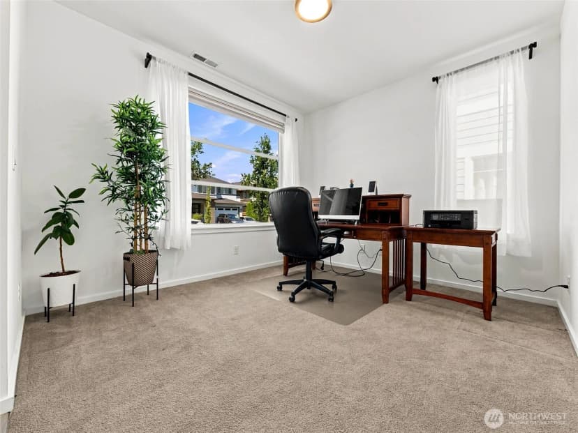 Property photo for 32976 Cedar Avenue Se, Black Diamond photo 10
