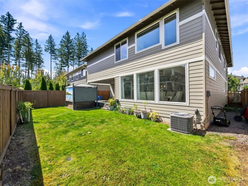 Property photo for 32976 Cedar Avenue Se, Black Diamond photo 32