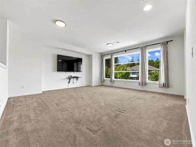 Property photo for 32976 Cedar Avenue Se, Black Diamond photo 20