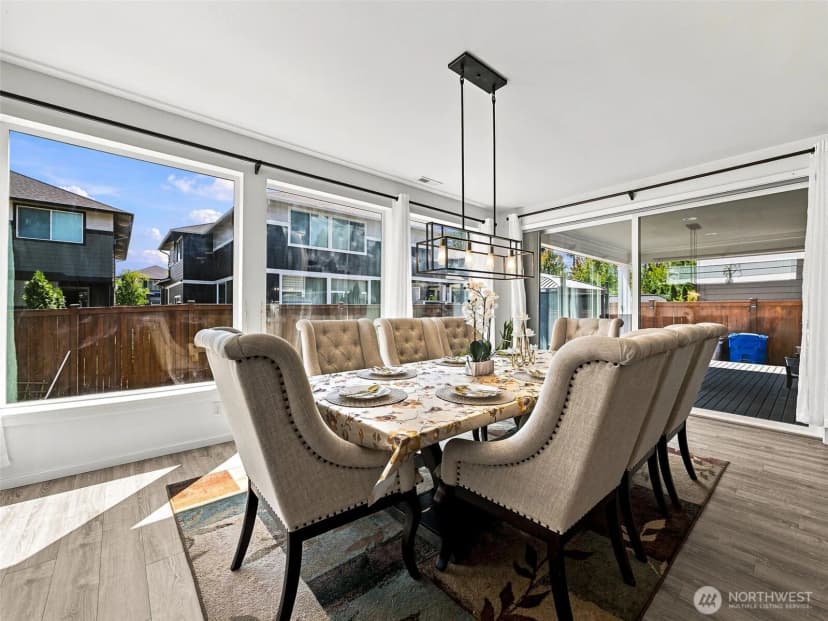 Property photo for 32976 Cedar Avenue Se, Black Diamond photo 6