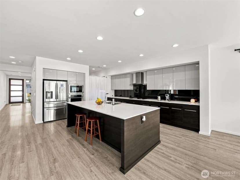 Property photo for 32976 Cedar Avenue Se, Black Diamond photo 13