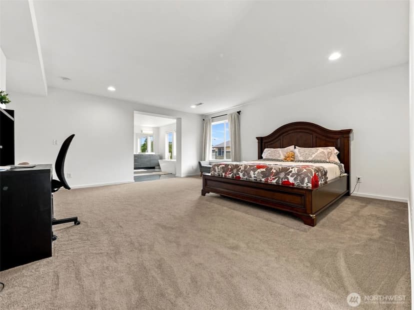 Property photo for 32976 Cedar Avenue Se, Black Diamond photo 22