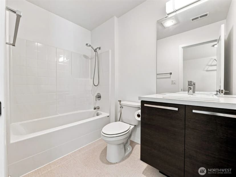 Property photo for 32976 Cedar Avenue Se, Black Diamond photo 28