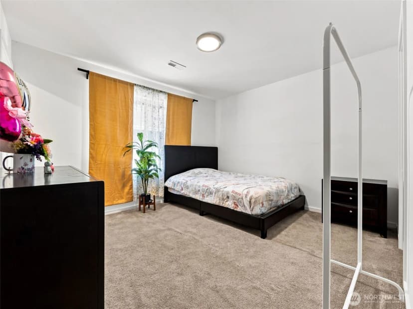 Property photo for 32976 Cedar Avenue Se, Black Diamond photo 29