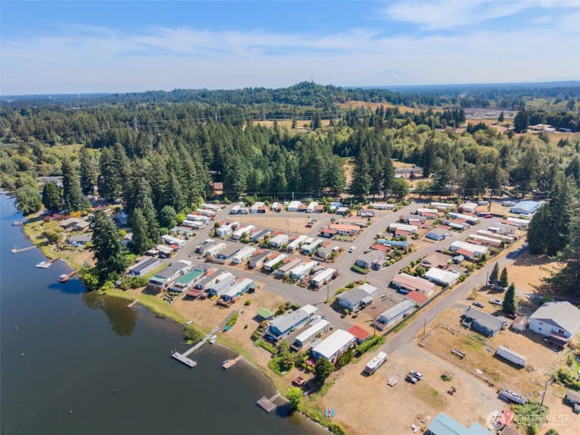 Property photo for 4707 Black Lake Belmore Road Sw #34, Olympia photo 27