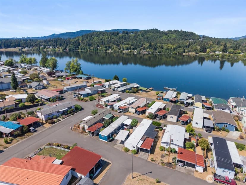 Property photo for 4707 Black Lake Belmore Road Sw #34, Olympia photo 22
