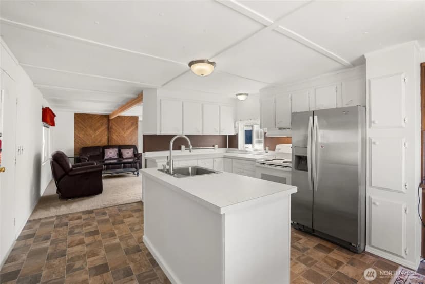 Property photo for 4707 Black Lake Belmore Road Sw #34, Olympia photo 9