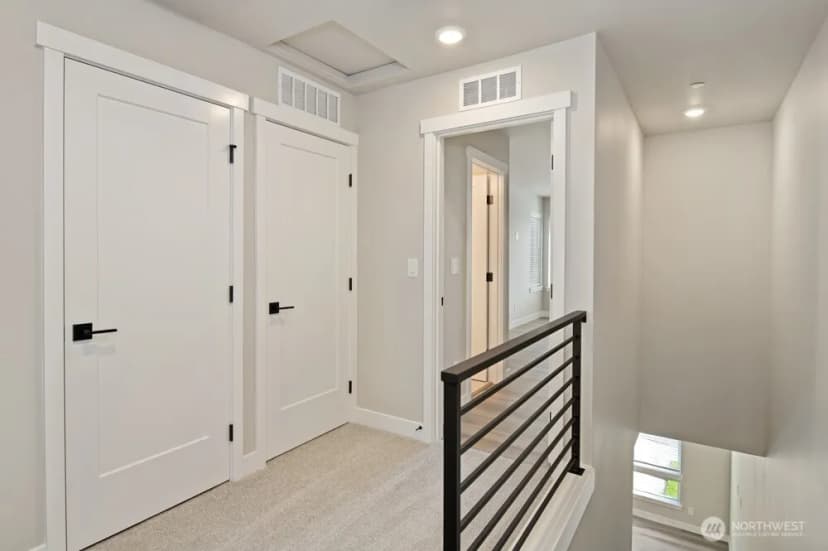Property photo for 6611 S 128th Street, Seattle photo 15