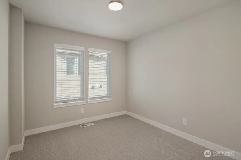 Property photo for 6611 S 128th Street, Seattle photo 16