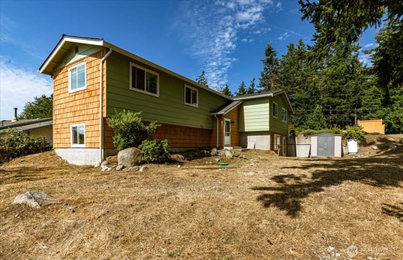 Property photo for 1002 Carl Avenue, Oak Harbor photo 32