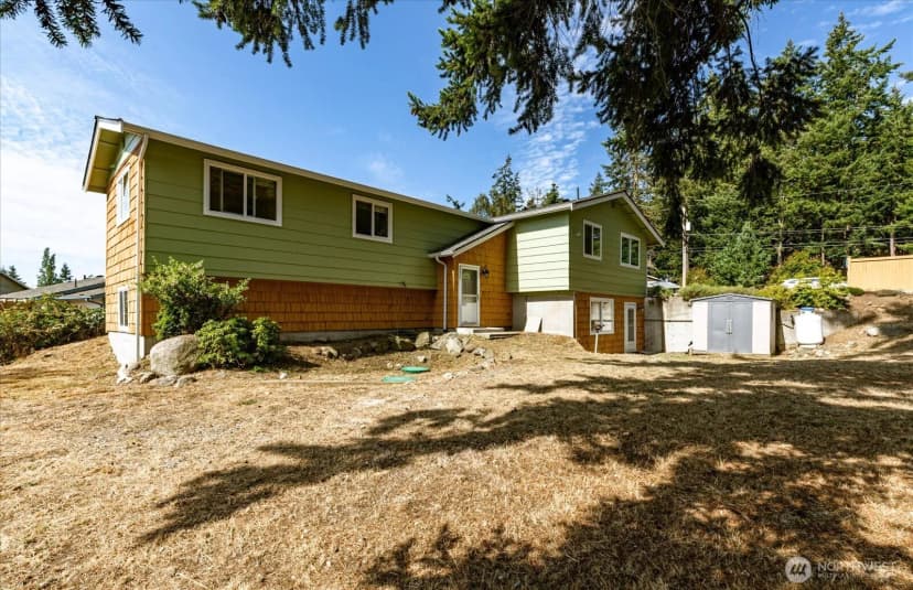 Property photo for 1002 Carl Avenue, Oak Harbor photo 30