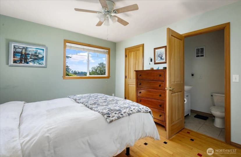 Property photo for 1002 Carl Avenue, Oak Harbor photo 19