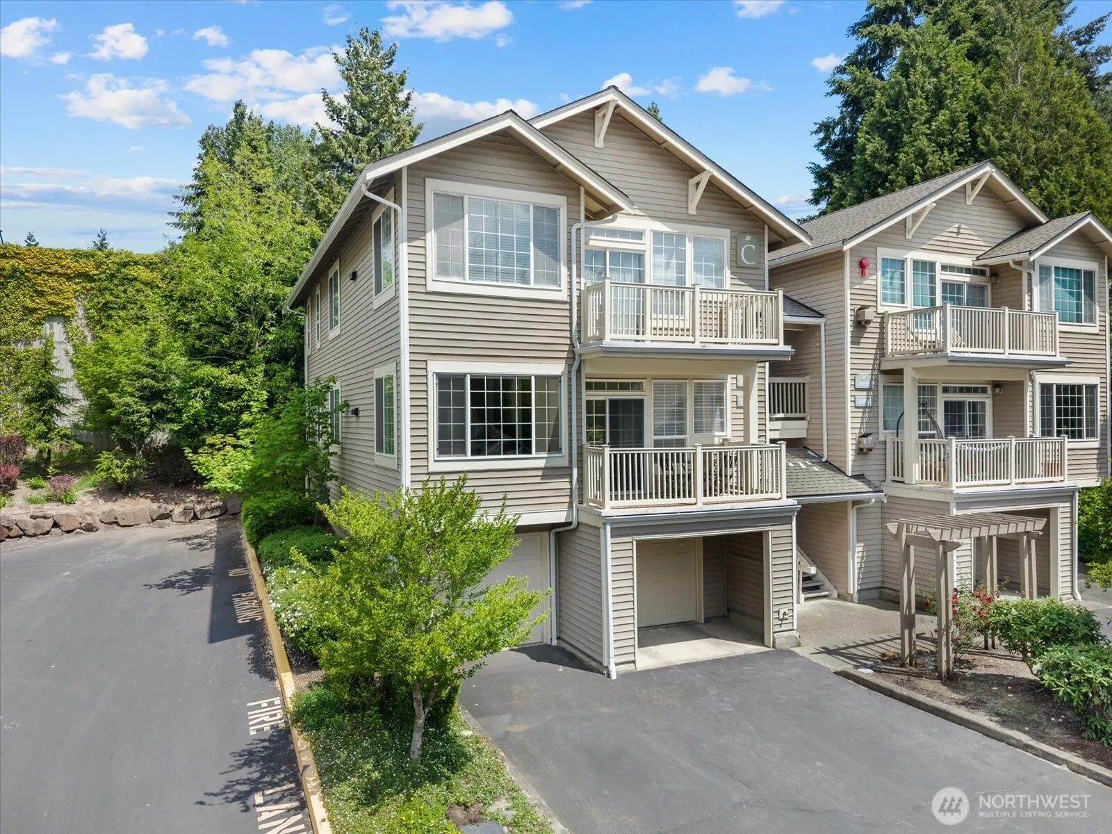 Property photo for 18550 Ne 57th Street #c18550, Redmond photo 27