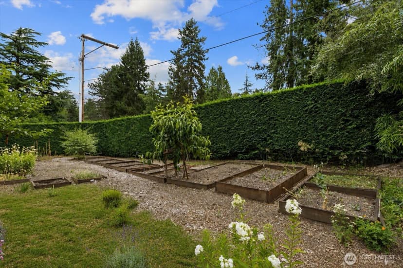 Property photo for 1007 174th Avenue Ne, Bellevue photo 39