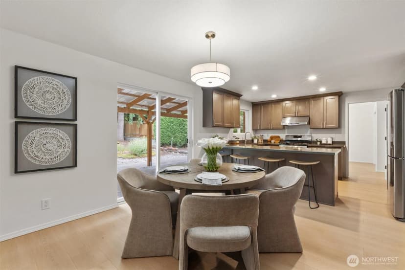 Property photo for 1007 174th Avenue Ne, Bellevue photo 10