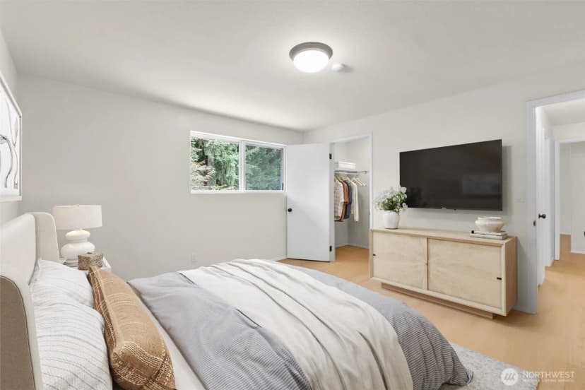 Property photo for 1007 174th Avenue Ne, Bellevue photo 26
