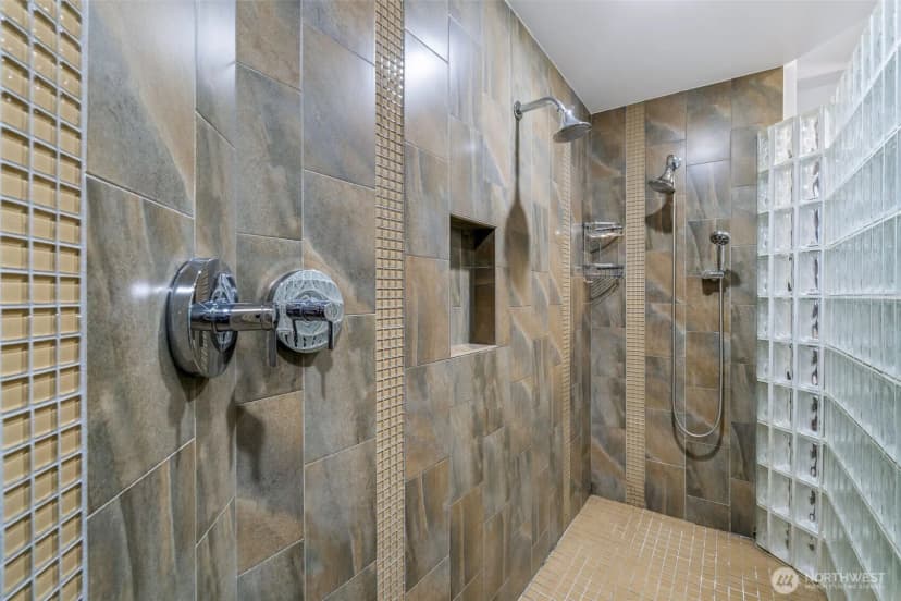 Property photo for 2033 2nd Avenue #1507, Seattle photo 17