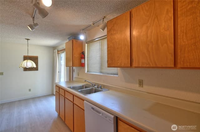 Property photo for 6115 201st Pl Ne, Arlington photo 3