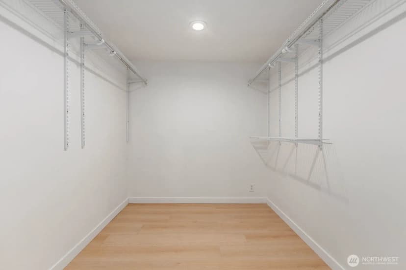 Property photo for 1510 Bradner Place S, Seattle photo 22