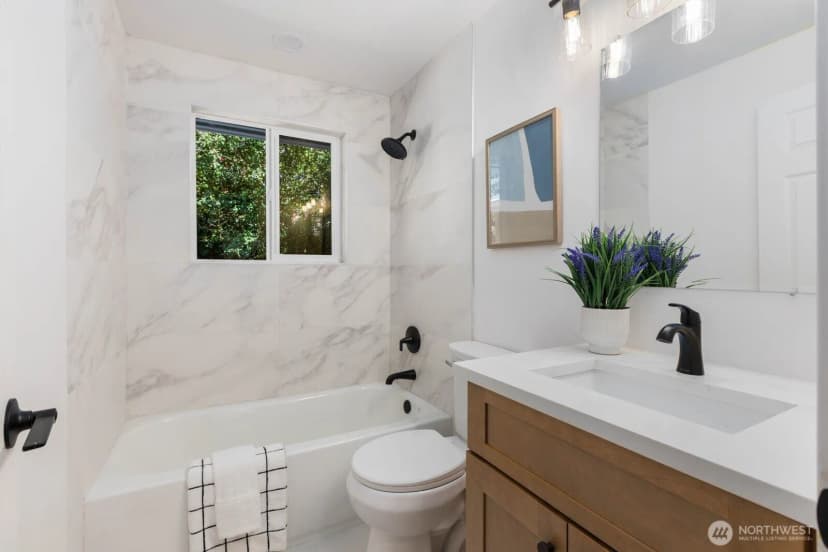Property photo for 1510 Bradner Place S, Seattle photo 18