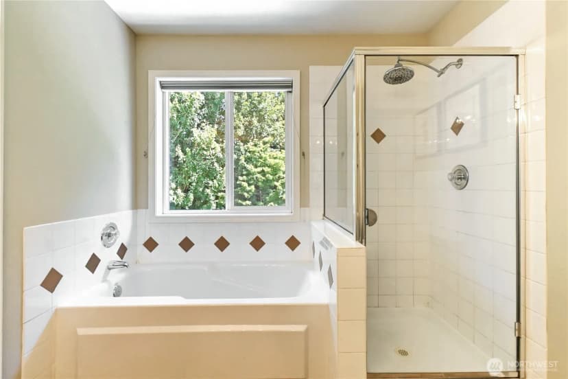 Property photo for 14918 89th Place Ne, Kenmore photo 20