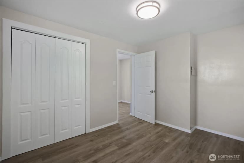 Property photo for 12715 Se Green Valley Road, Auburn photo 13