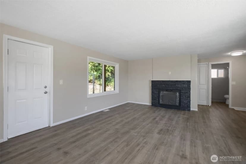 Property photo for 12715 Se Green Valley Road, Auburn photo 2