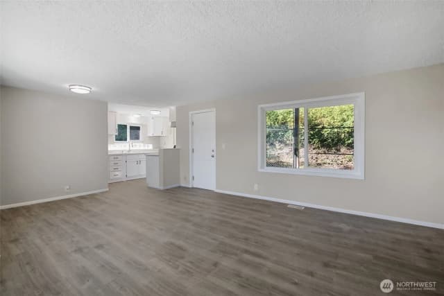 Property photo for 12715 Se Green Valley Road, Auburn photo 5