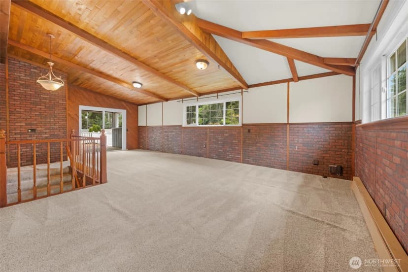 Property photo for 824 Ne 194th Street, Shoreline photo 16