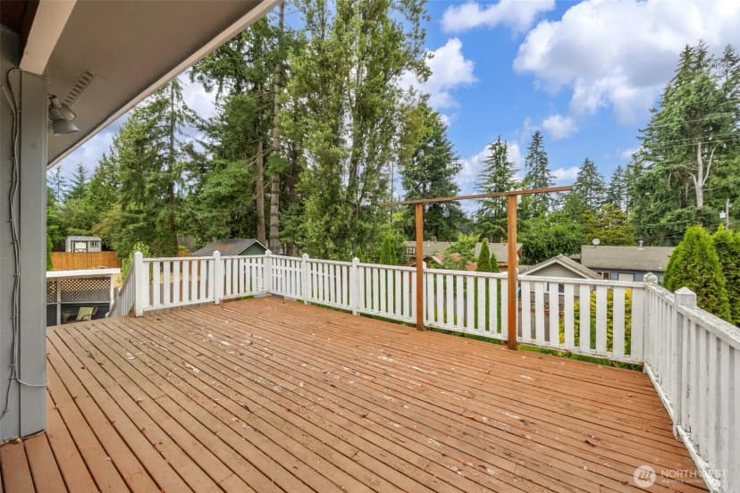 Property photo for 824 Ne 194th Street, Shoreline photo 21