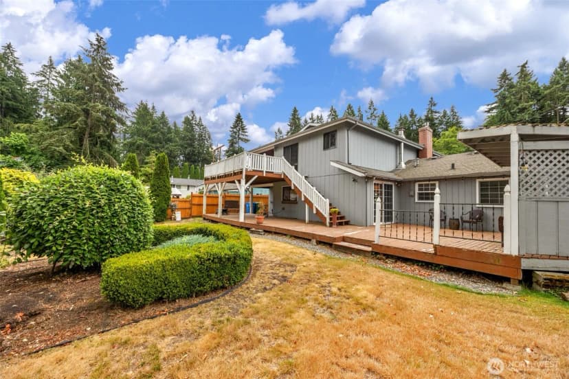 Property photo for 824 Ne 194th Street, Shoreline photo 22
