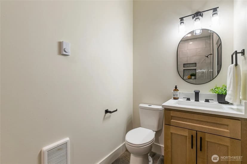 Property photo for 647 Rainbow Drive, Sedro Woolley photo 37