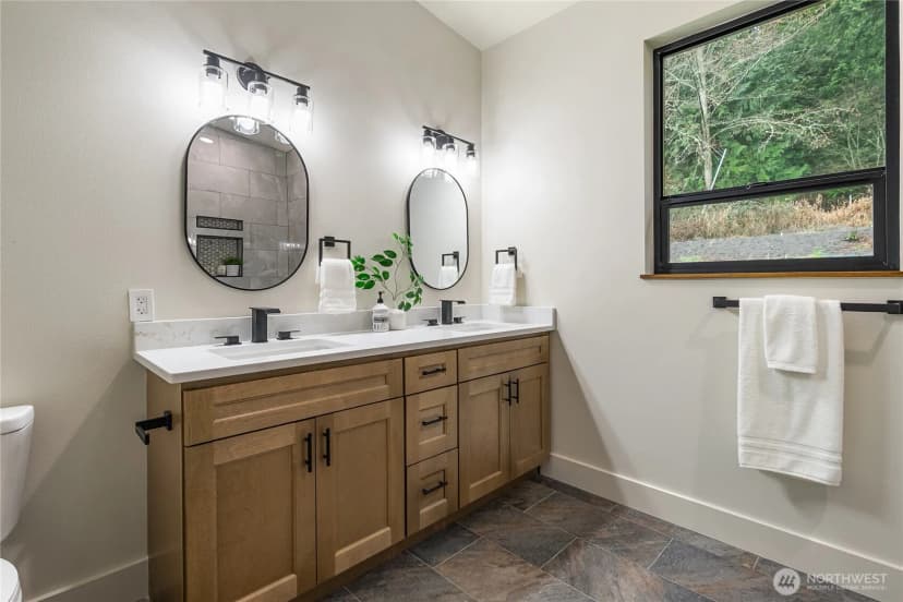 Property photo for 647 Rainbow Drive, Sedro Woolley photo 33