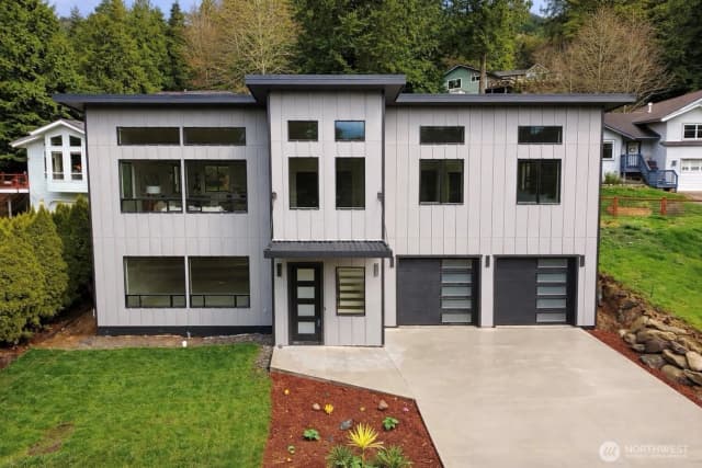 Property photo for 647 Rainbow Drive, Sedro Woolley
