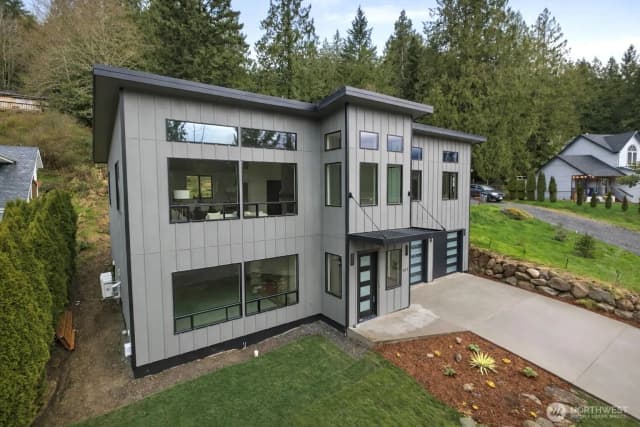 Property photo for 647 Rainbow Drive, Sedro Woolley photo 2