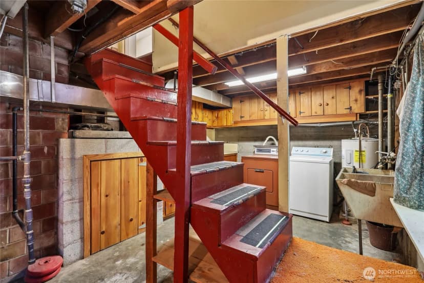 Property photo for 13004 Ambaum Boulevard Sw, Burien photo 22