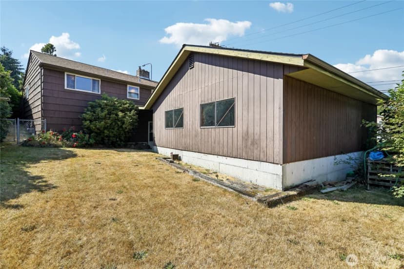 Property photo for 13004 Ambaum Boulevard Sw, Burien photo 32