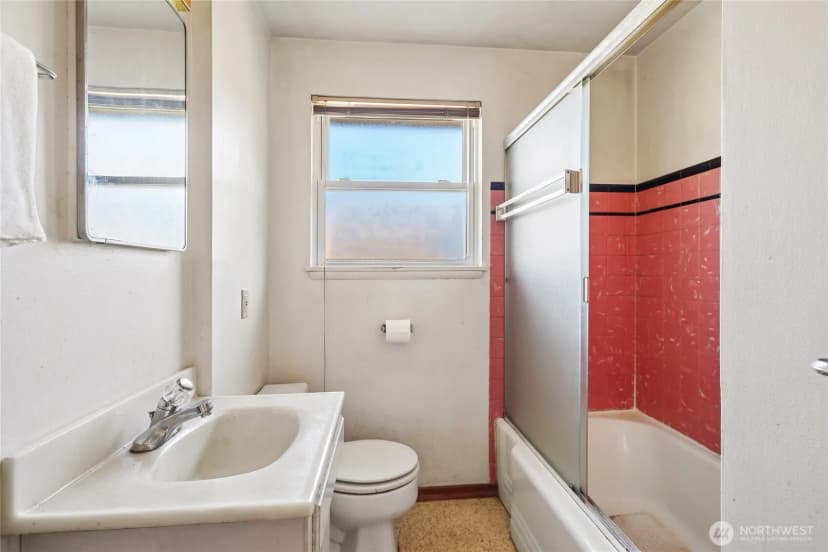 Property photo for 13004 Ambaum Boulevard Sw, Burien photo 21