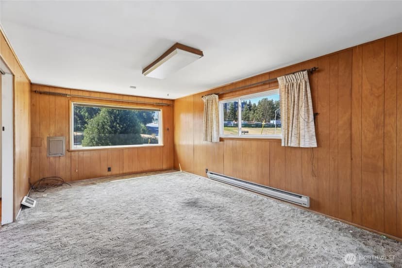 Property photo for 13004 Ambaum Boulevard Sw, Burien photo 9