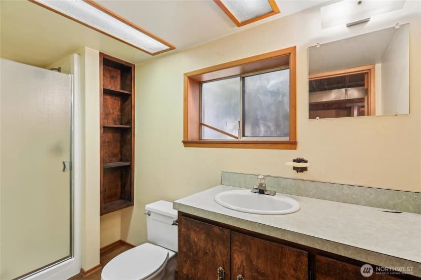 Property photo for 13004 Ambaum Boulevard Sw, Burien photo 29