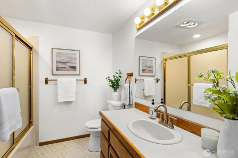 Property photo for 633 Main Street #104, Edmonds photo 22