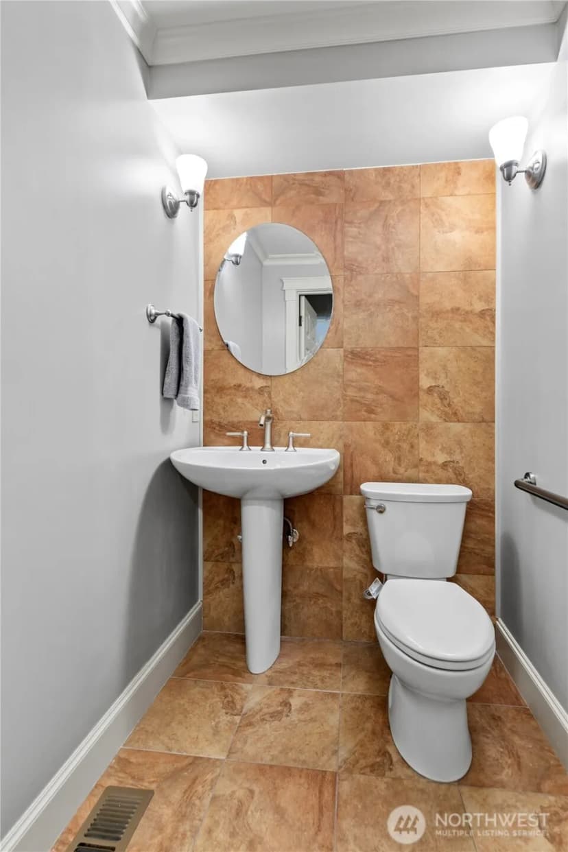 Property photo for 15865 Northup Way #41, Bellevue photo 10