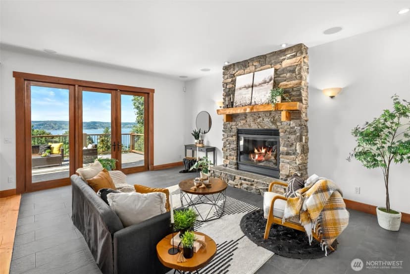 Property photo for 744 Loveland Avenue, Mukilteo photo 9