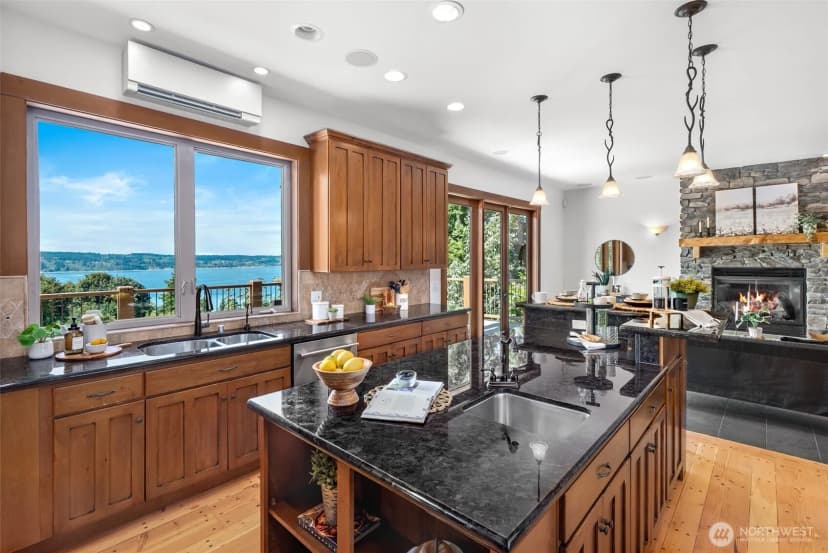 Property photo for 744 Loveland Avenue, Mukilteo photo 6