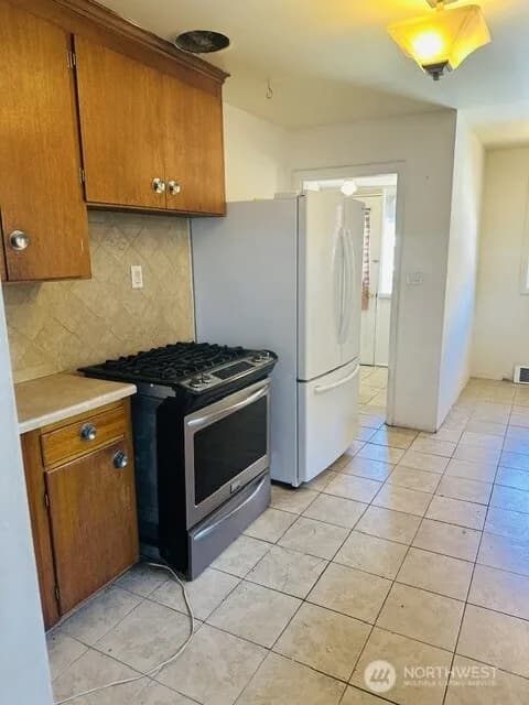 Property photo for 3210 Nw 69th Street, Seattle photo 6