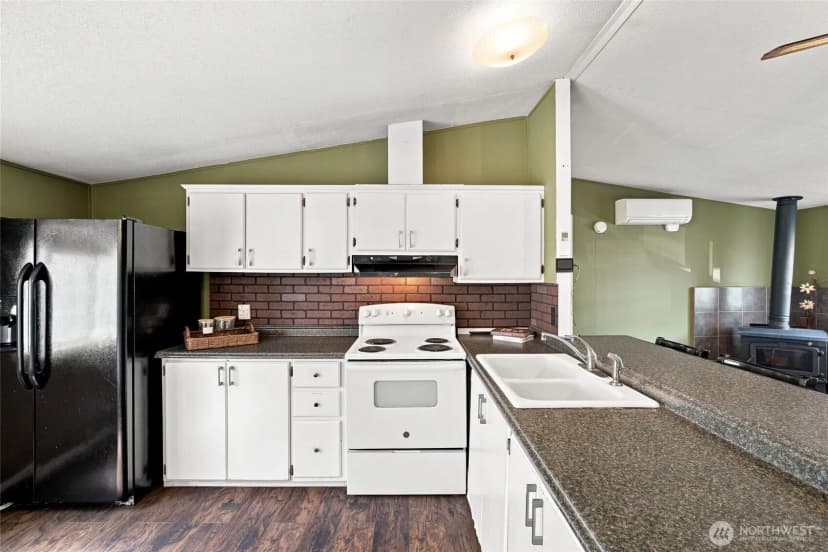 Property photo for 11509 20th Avenue Ct E #32, Tacoma photo 6