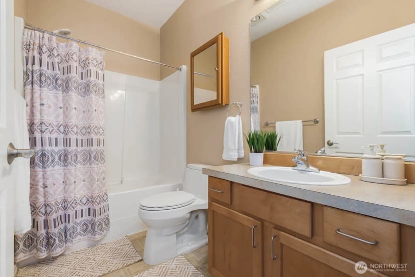 Property photo for 14335 Simonds Rd Ne #a102, Kirkland photo 14