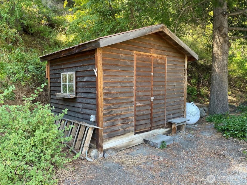 Property photo for 230 Pine Cliffs Drive, Naches photo 6
