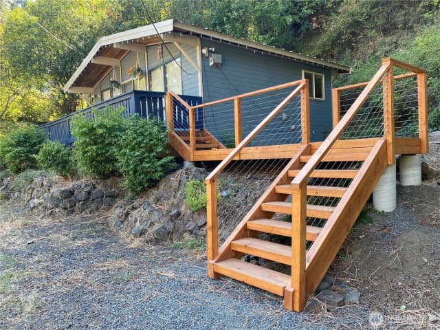 Property photo for 230 Pine Cliffs Drive, Naches photo 3